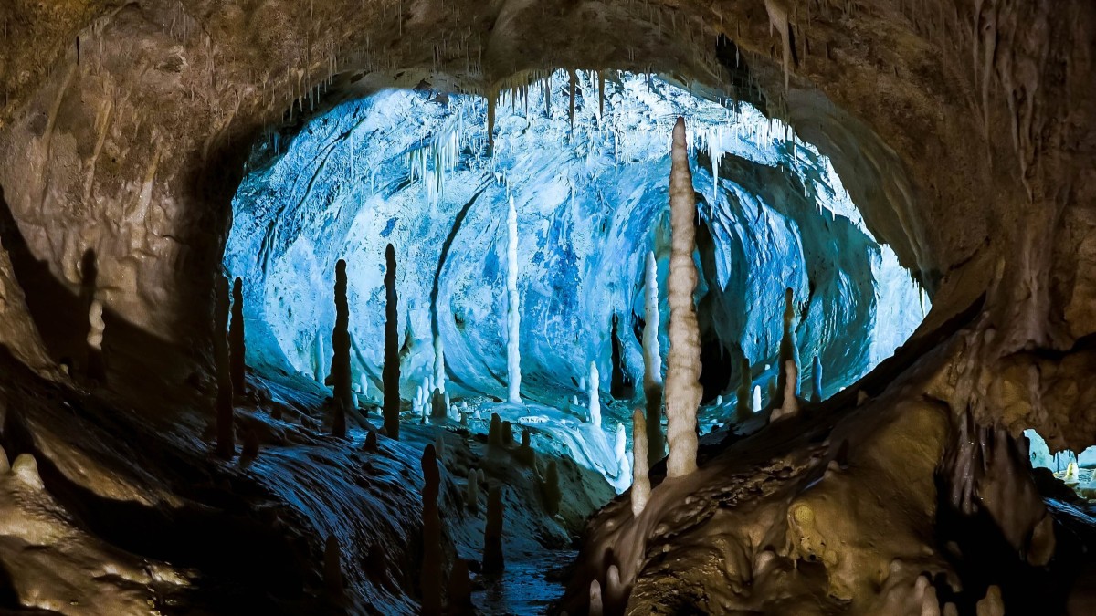 paesi particolari marche