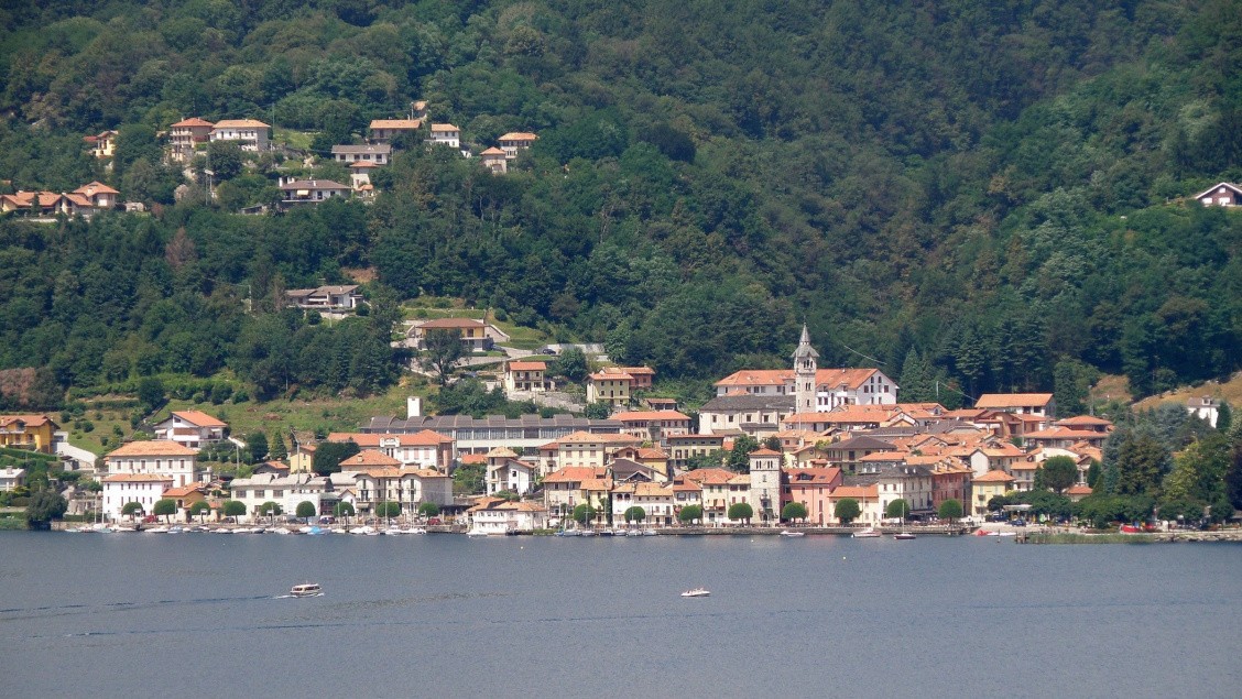 Pella