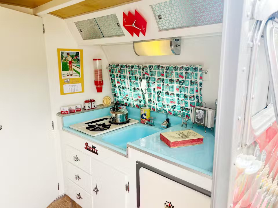 Alcuni proprietari di roulotte preferiscono orientare i loro restauri verso l'aspetto originale