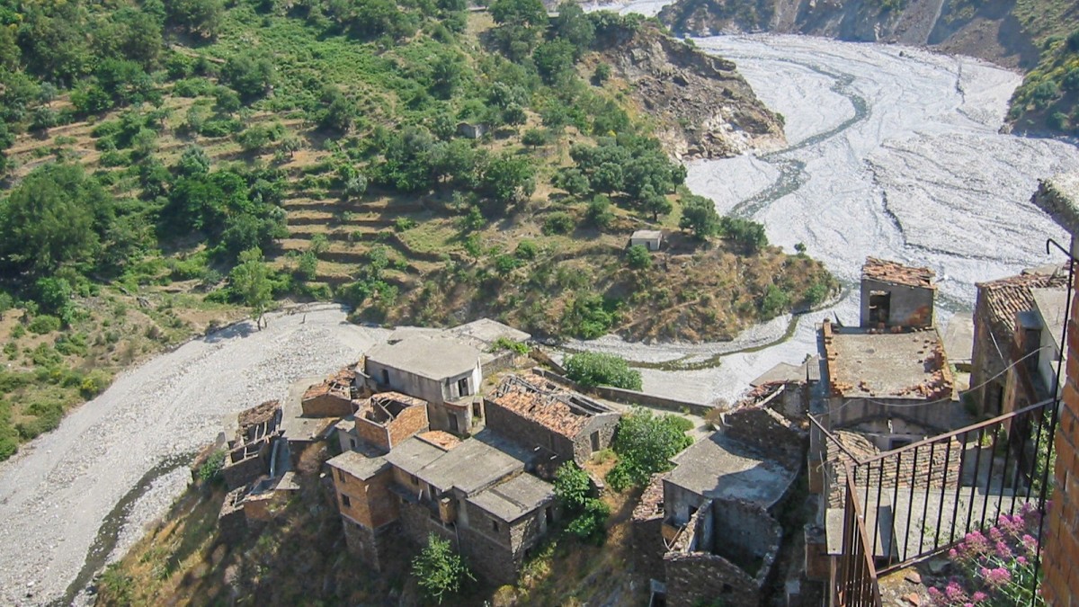 paese piu a sud italia