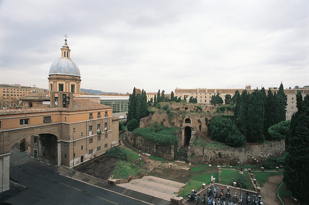 Piazza Augusto Imperatore