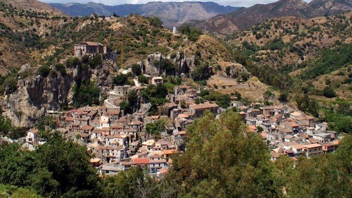 paese piu a sud italia