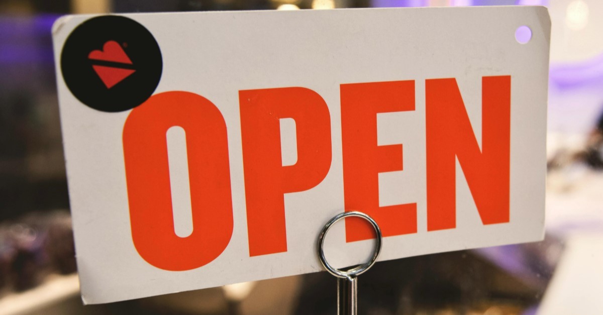 cartello open