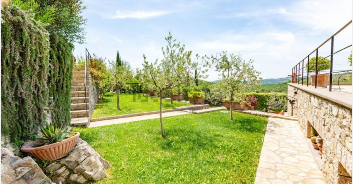 Case in pietra da 20.000 euro