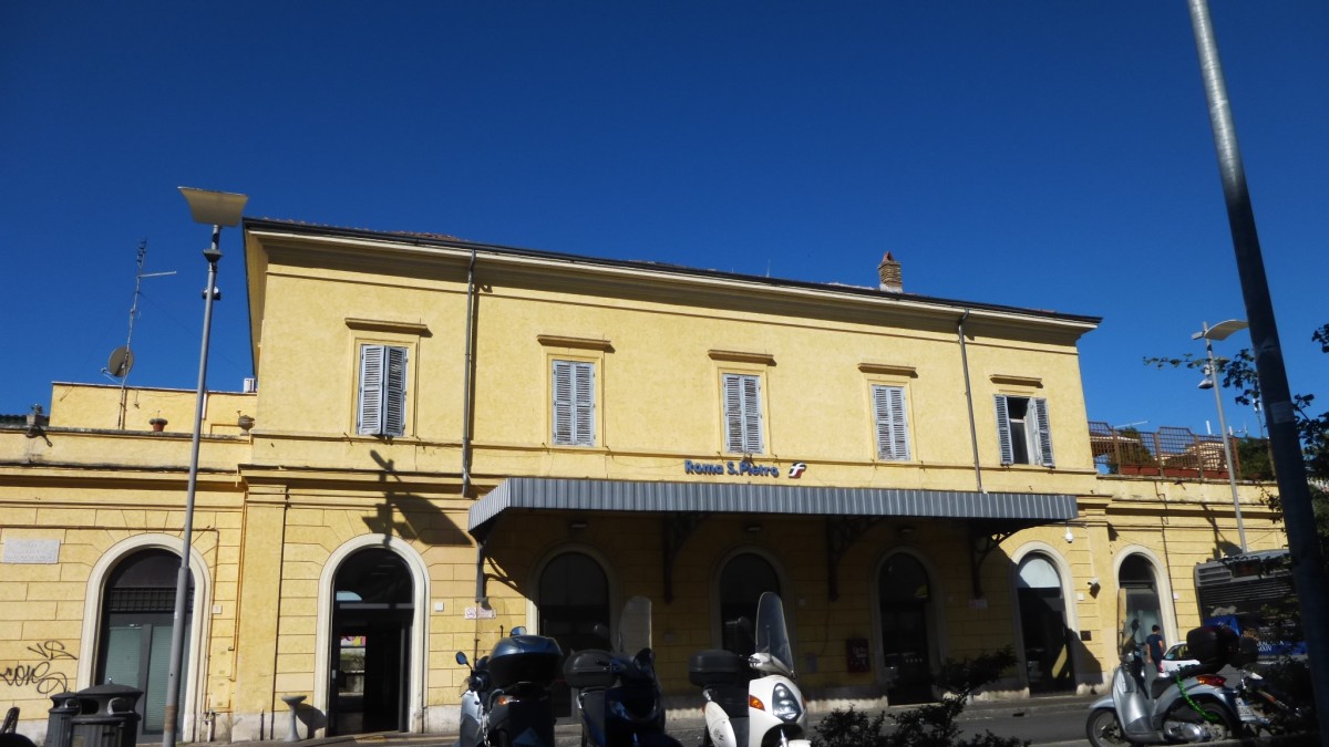 Stazione del Vaticano dove si trova e quali treni arrivano — idealista