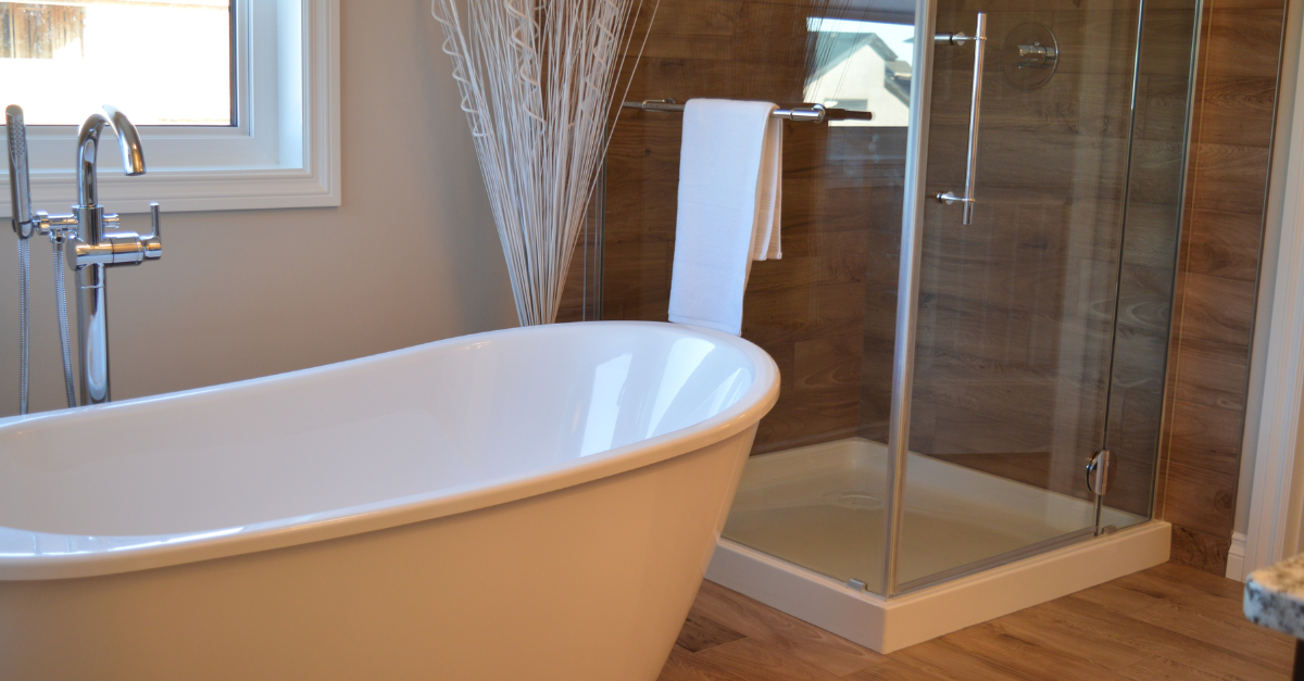 Come pulire la vasca da bagno rovinata