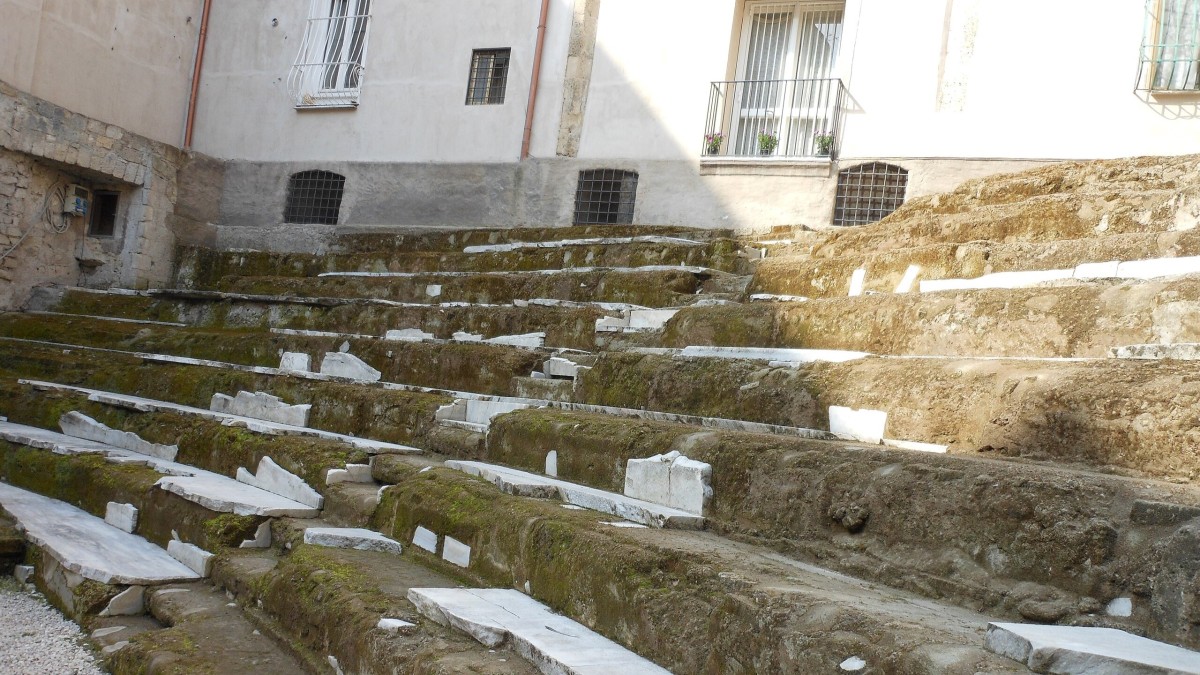 curiosita napoli