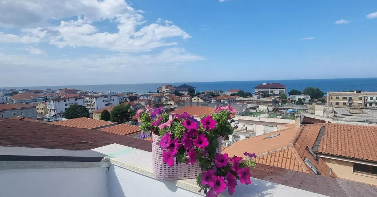 Attici vista mare da 25.000€