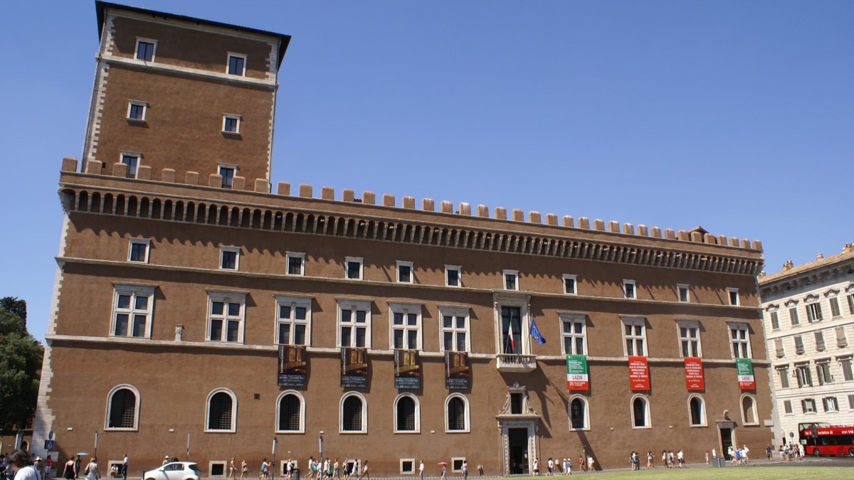 perche piazza venezia si chiama cosi