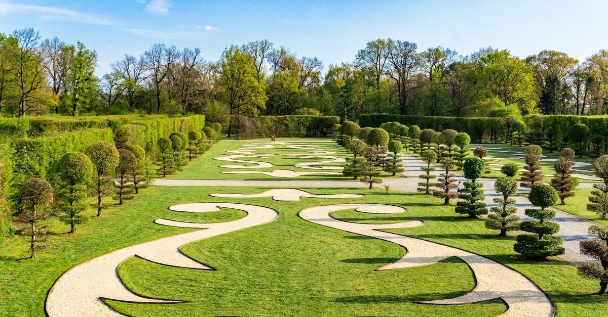 esempio di giardino all'italiana a castellazzo milano