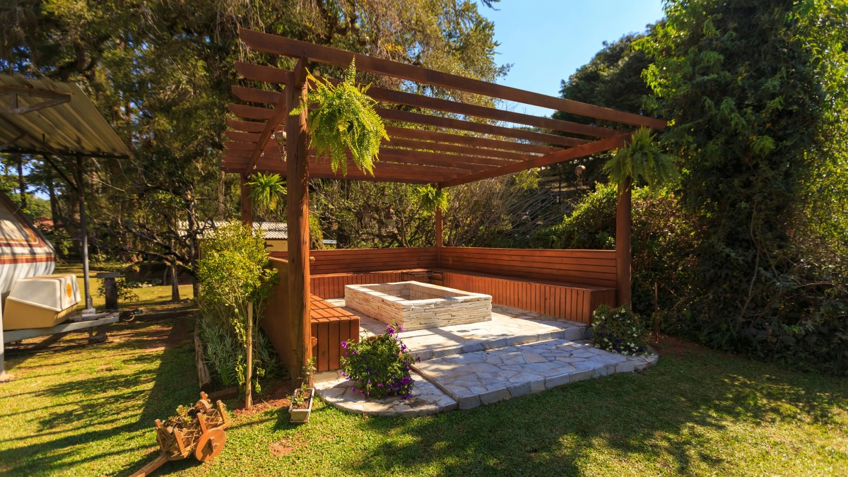 arredi per prendere il sole in giardino