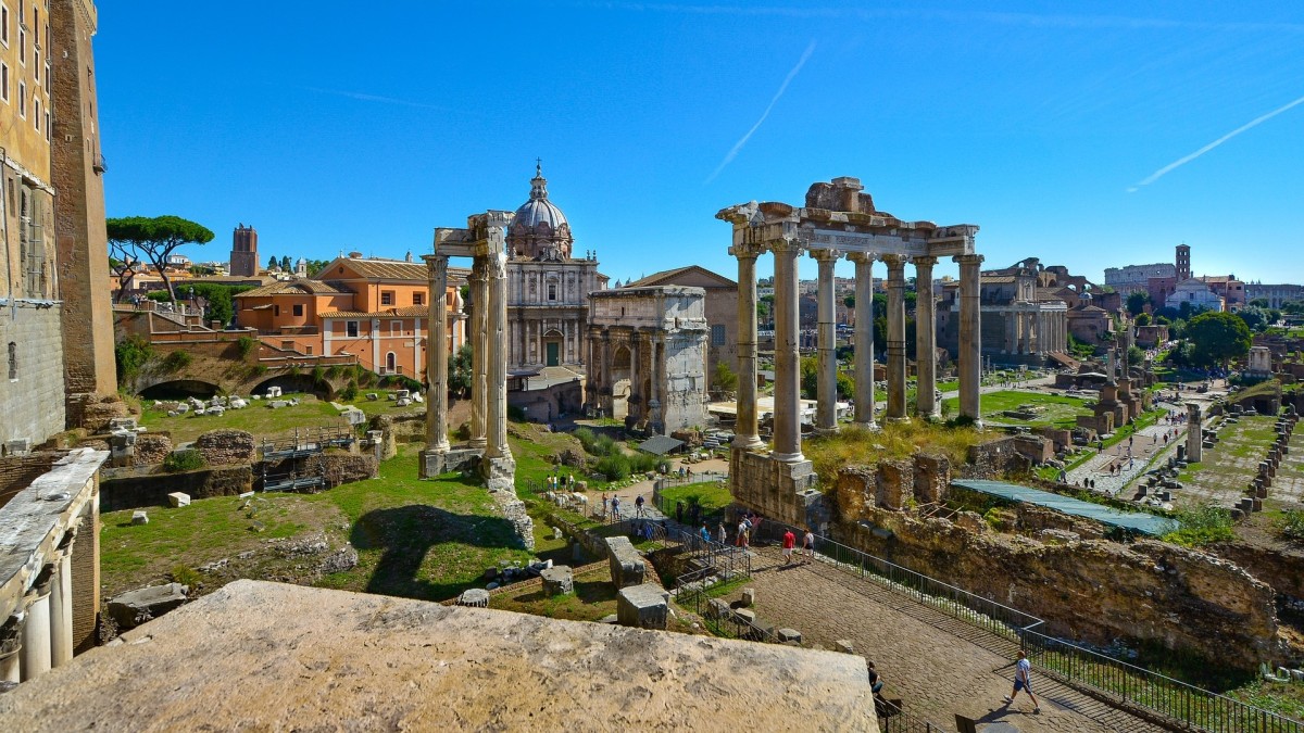 De ce se numește Colosseumul așa?