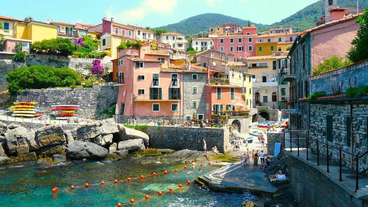 paesi particolari liguria