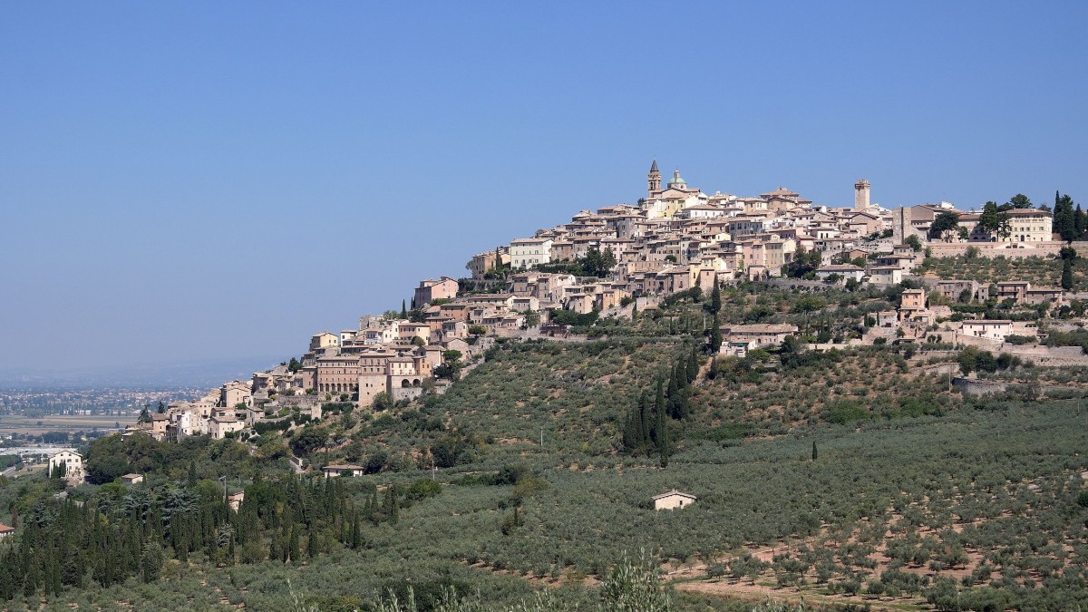 paesi da vedere vicino assisi