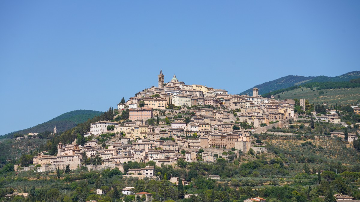 i 6 paesi da vedere vicino assisi