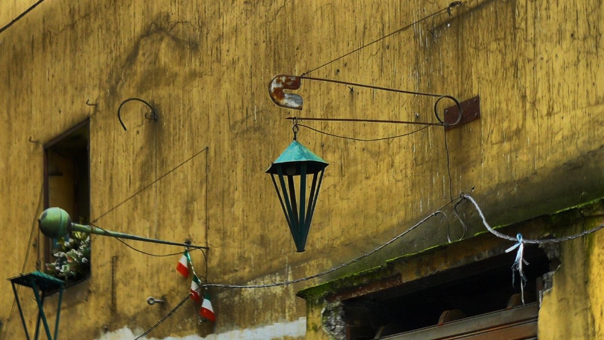 vie particolari napoli