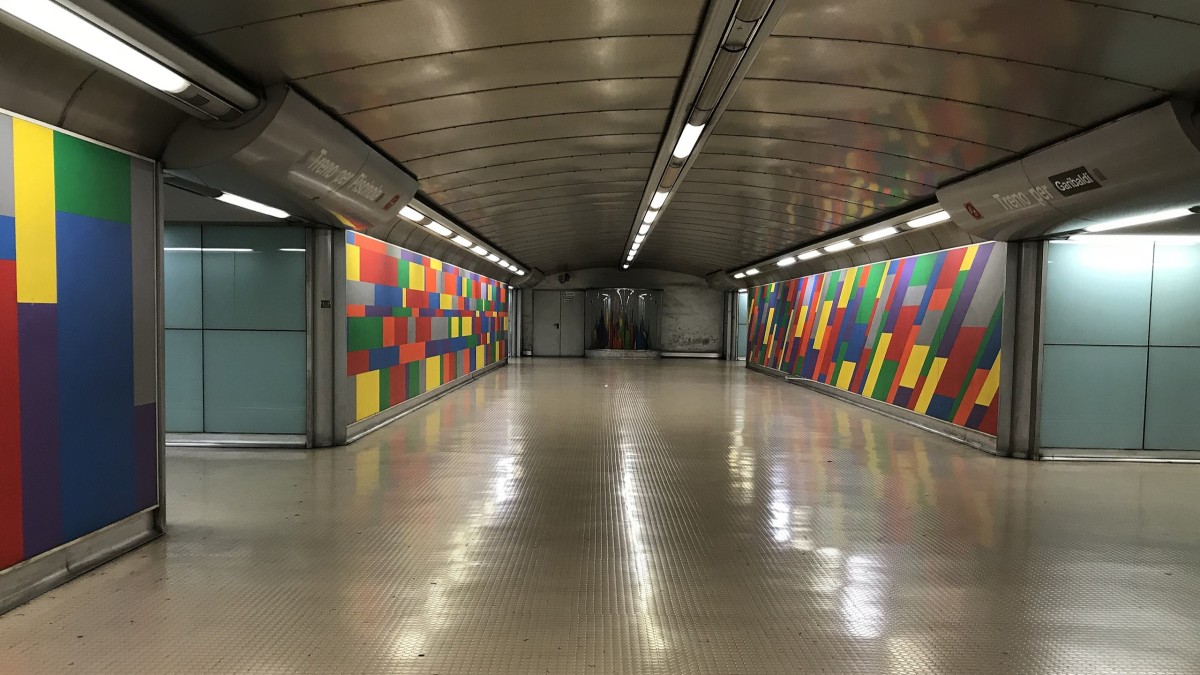  nomi particolari metro napoli