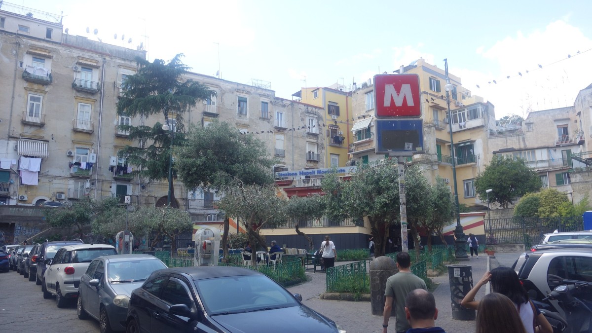  nomi particolari metro napoli