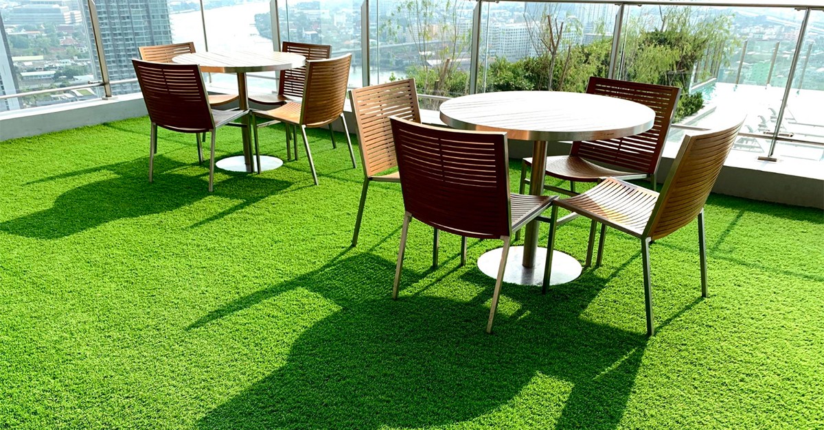 erba sintetica terrazzo balcone