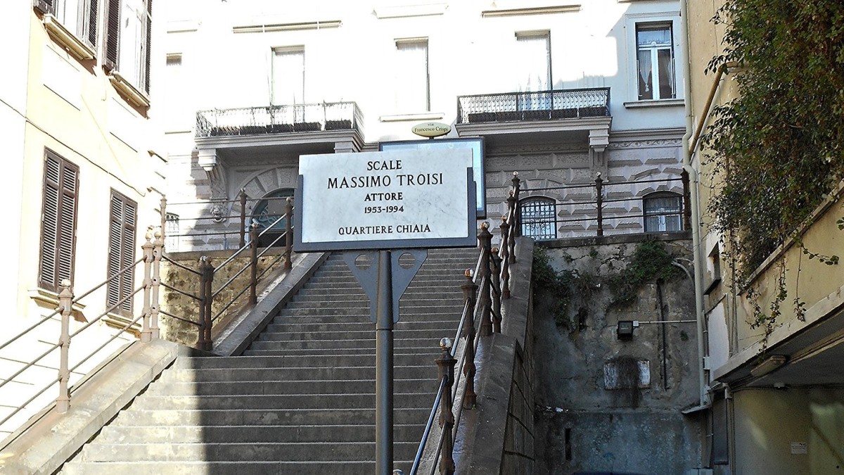 scale massimo troisi