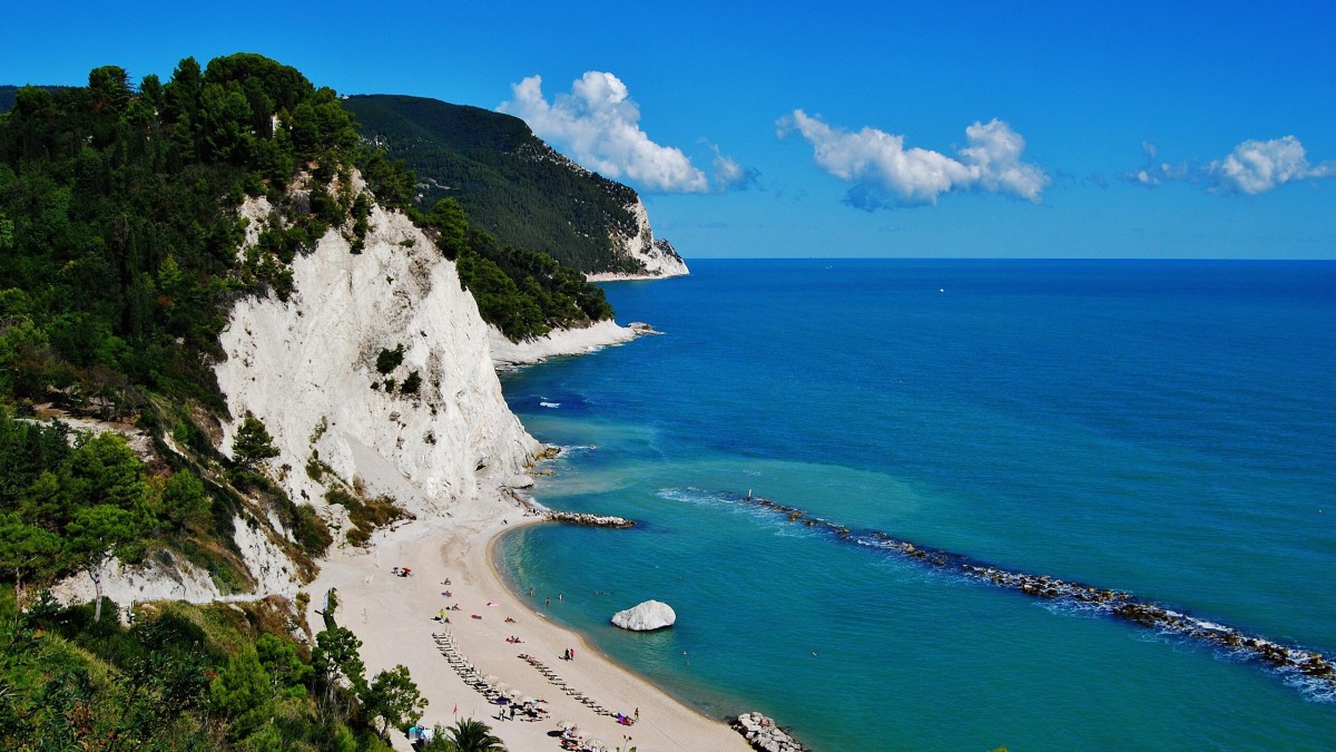 dove andare al mare nelle marche