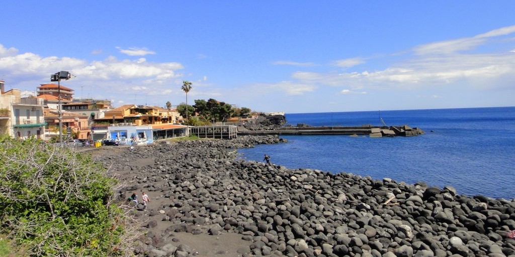 Vulkanstrand von Catania