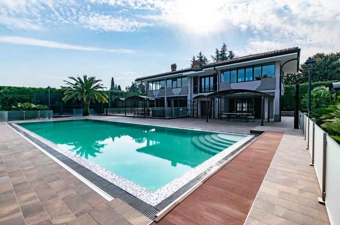 villa sul lago di garda
