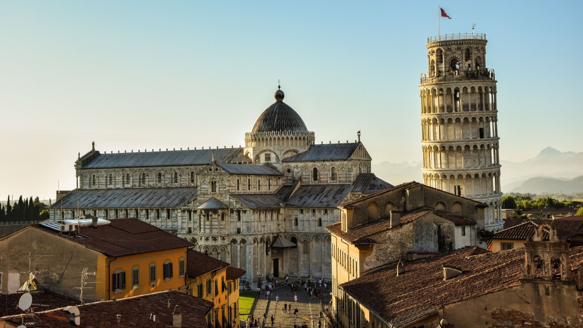 si puo salire sulla torre di pisa