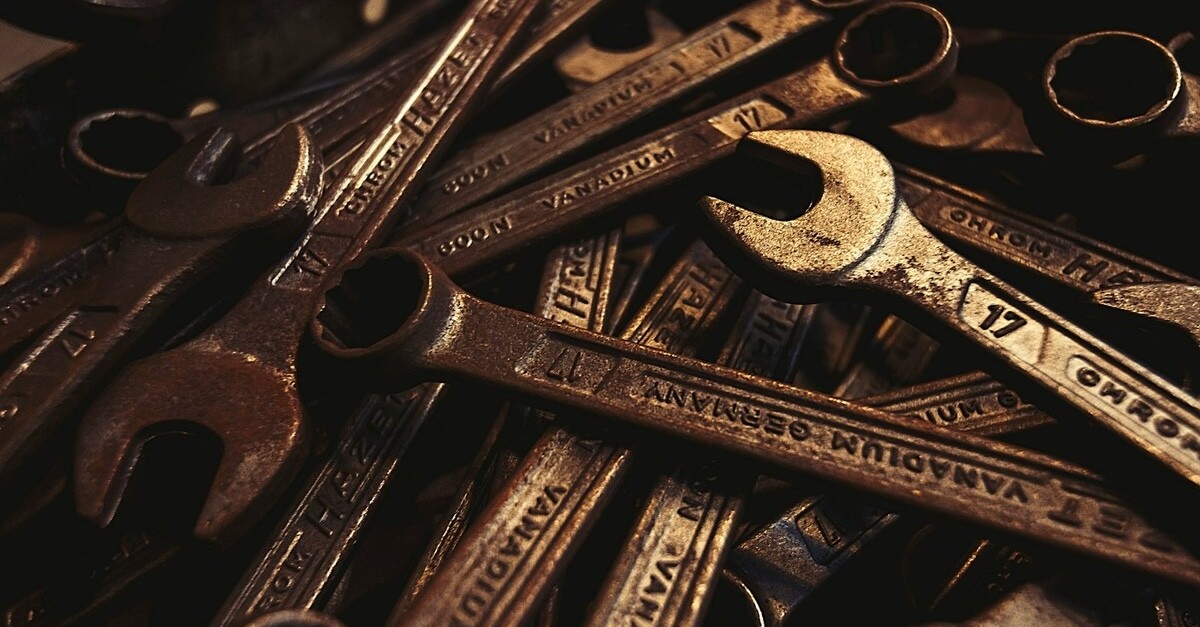 utensili arrugginiti