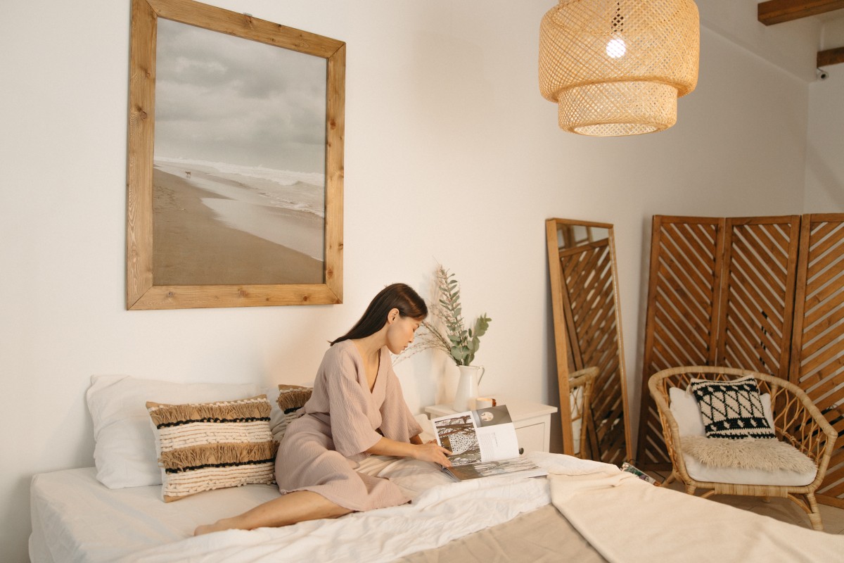 Decoração com madeira e rattan