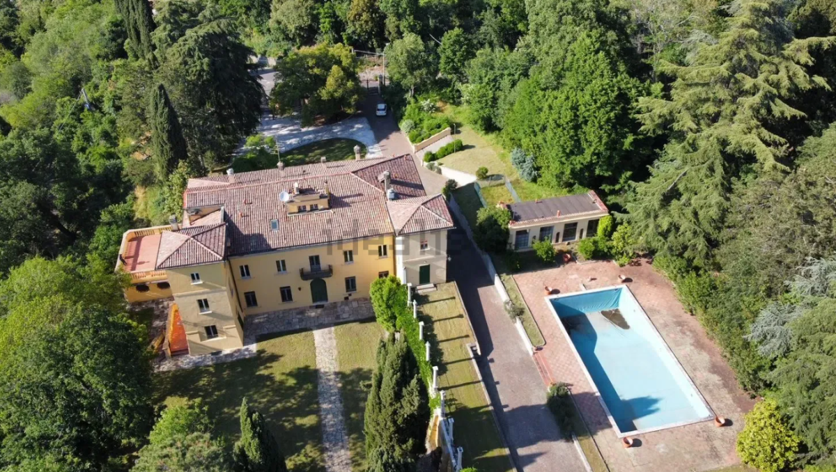 villa in vendita