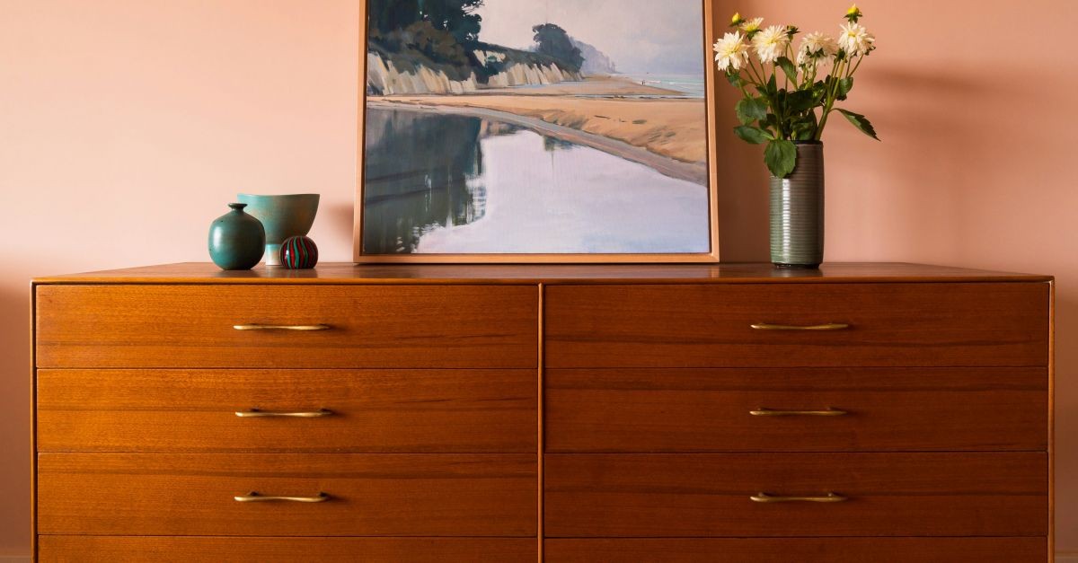 dettaglio di una cassettiera