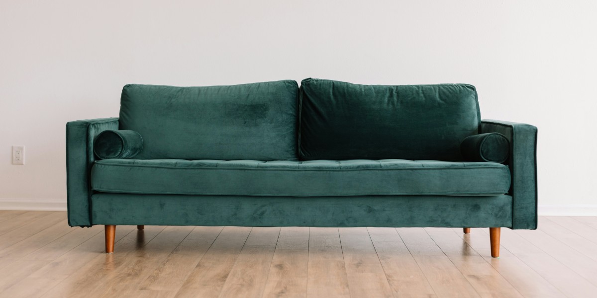 Come pulire un divano in camoscio