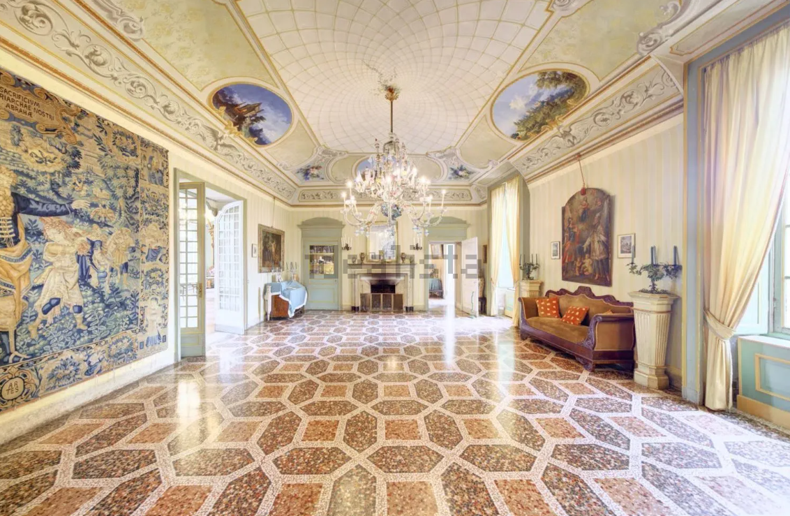 castello in vendita