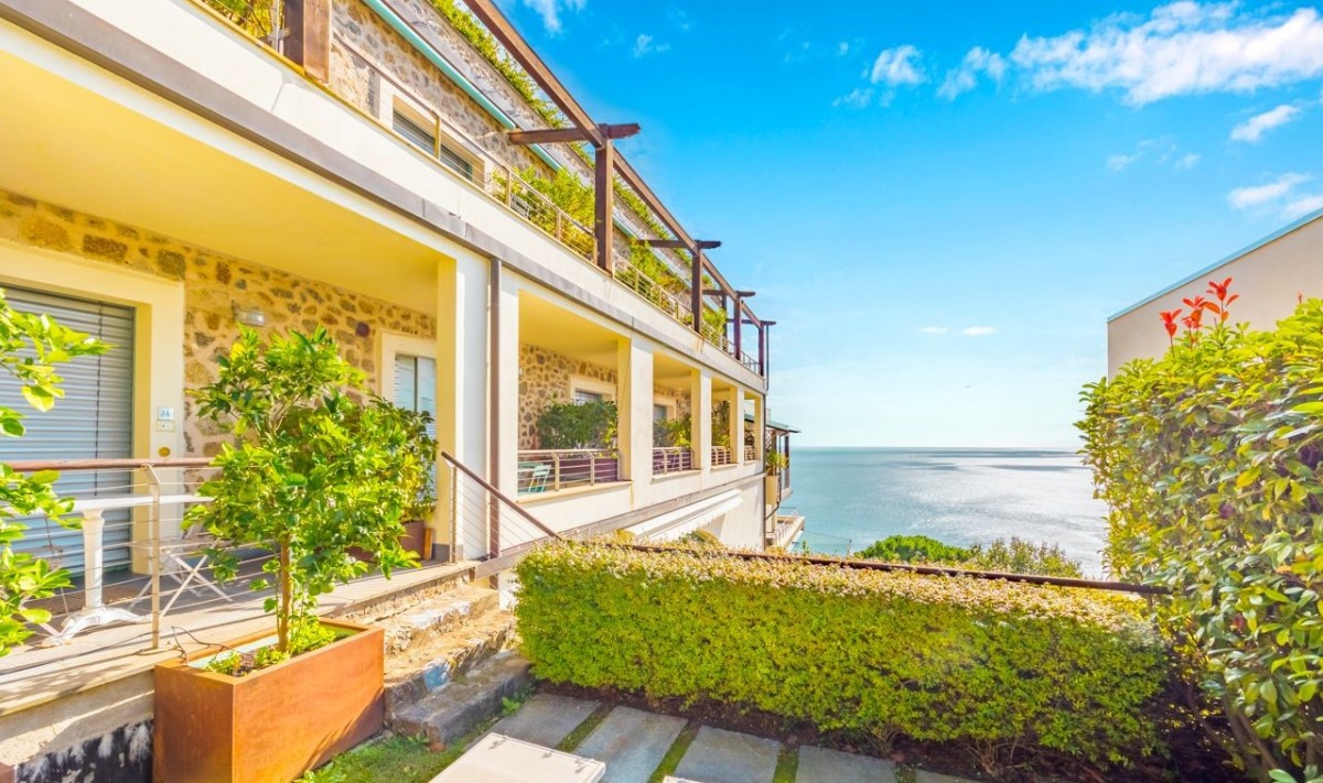 Propriedade com vista para o mar na Itália
