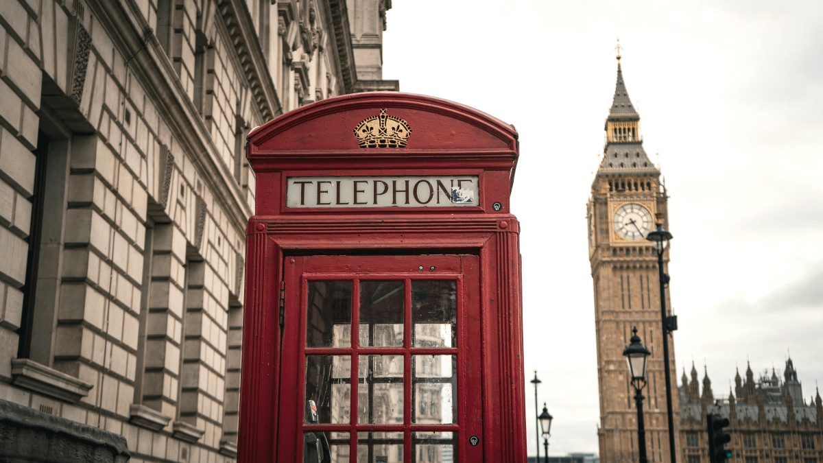 cimitero cabine telefoniche