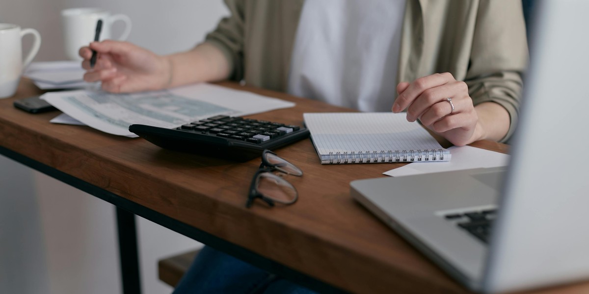 fogli e calcolatrice