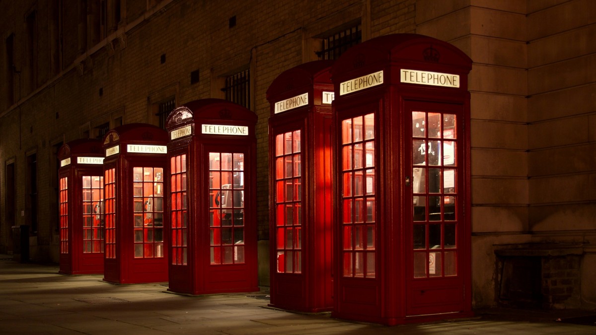 cimitero cabine telefoniche