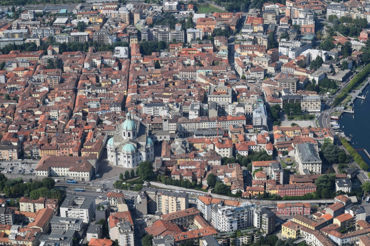 città