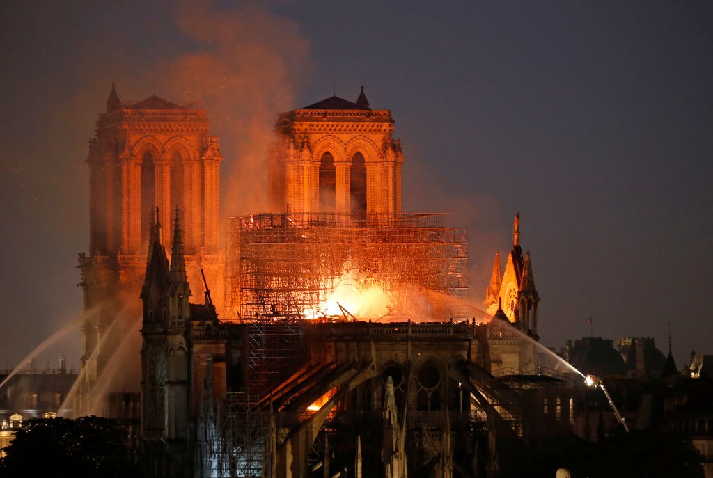 Notre Dame incendio