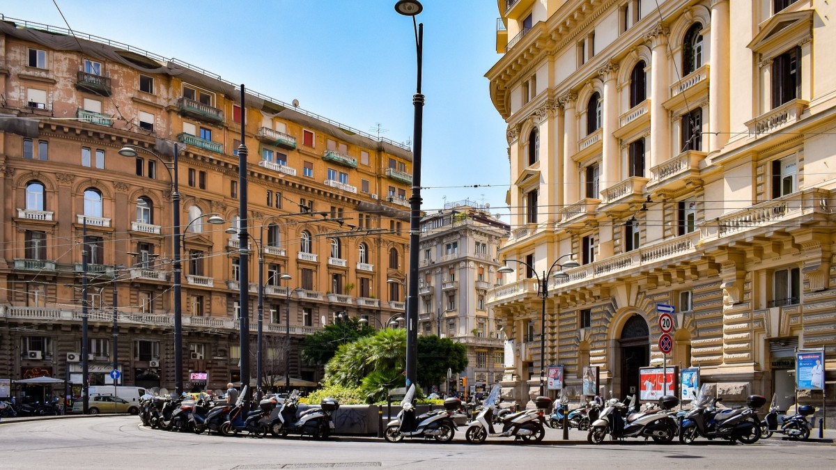 vie dello shopping napoli