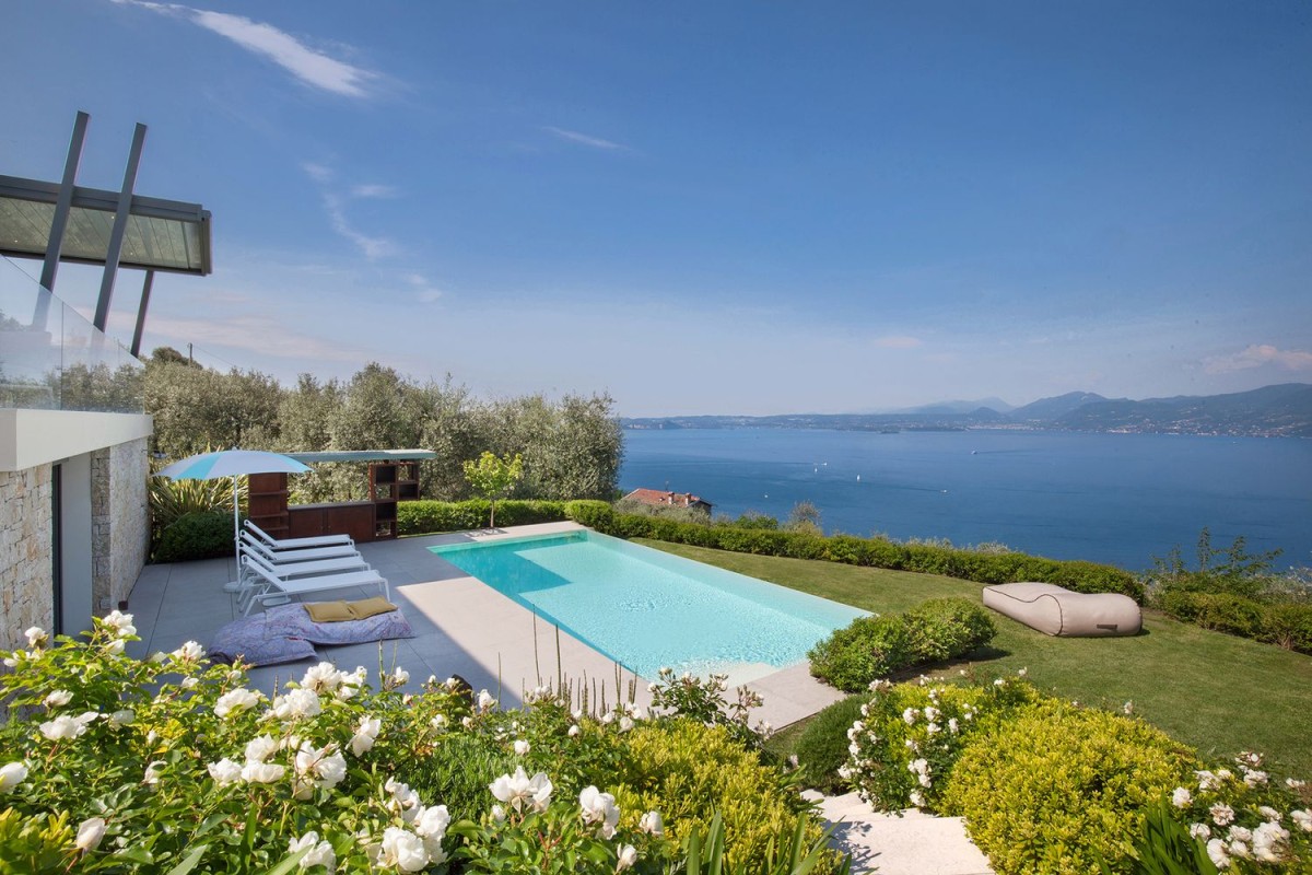 Villa with Lake Garda views