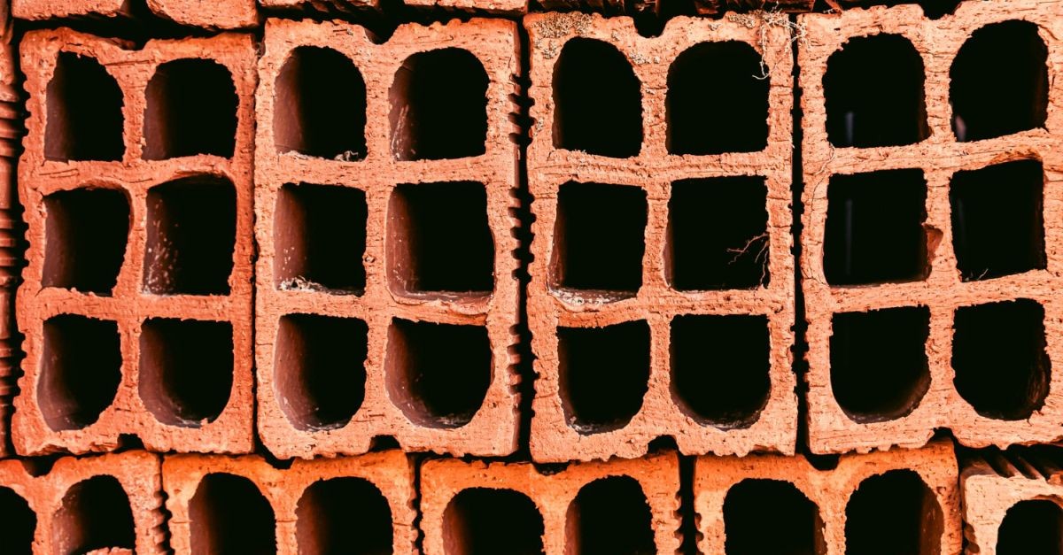 dettaglio di mattoni forati