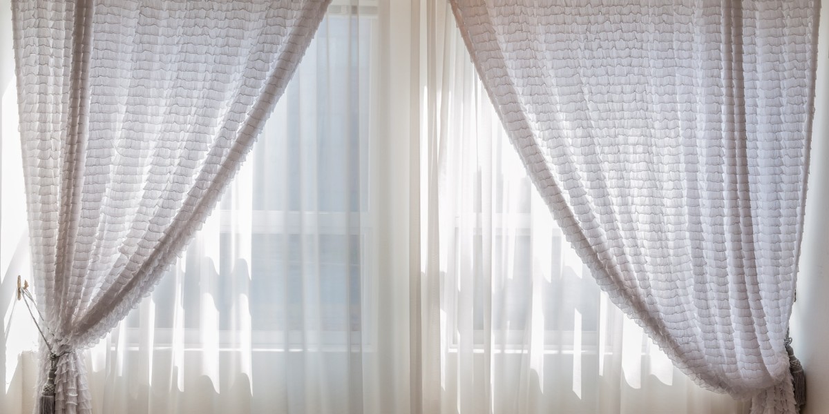 come togliere le macchie dalle tende