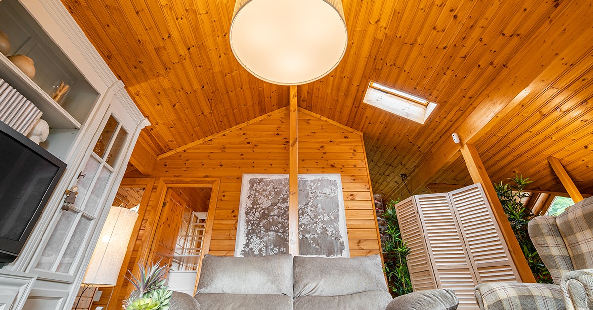 soffitto in legno moderno