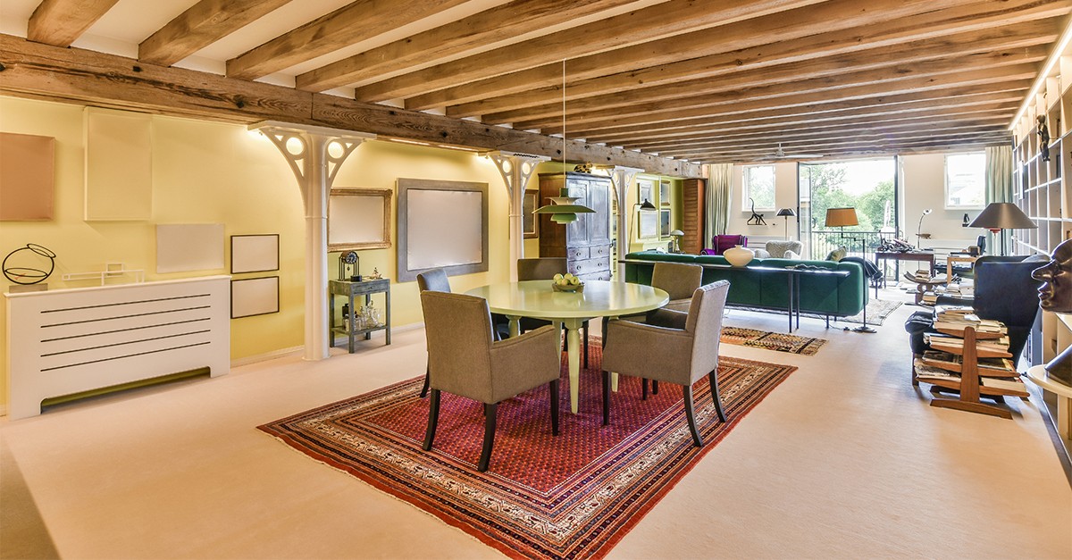 soffitto in legno moderno