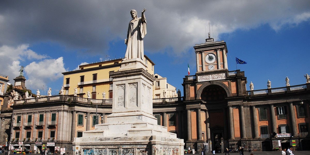 piazze di Napoli
