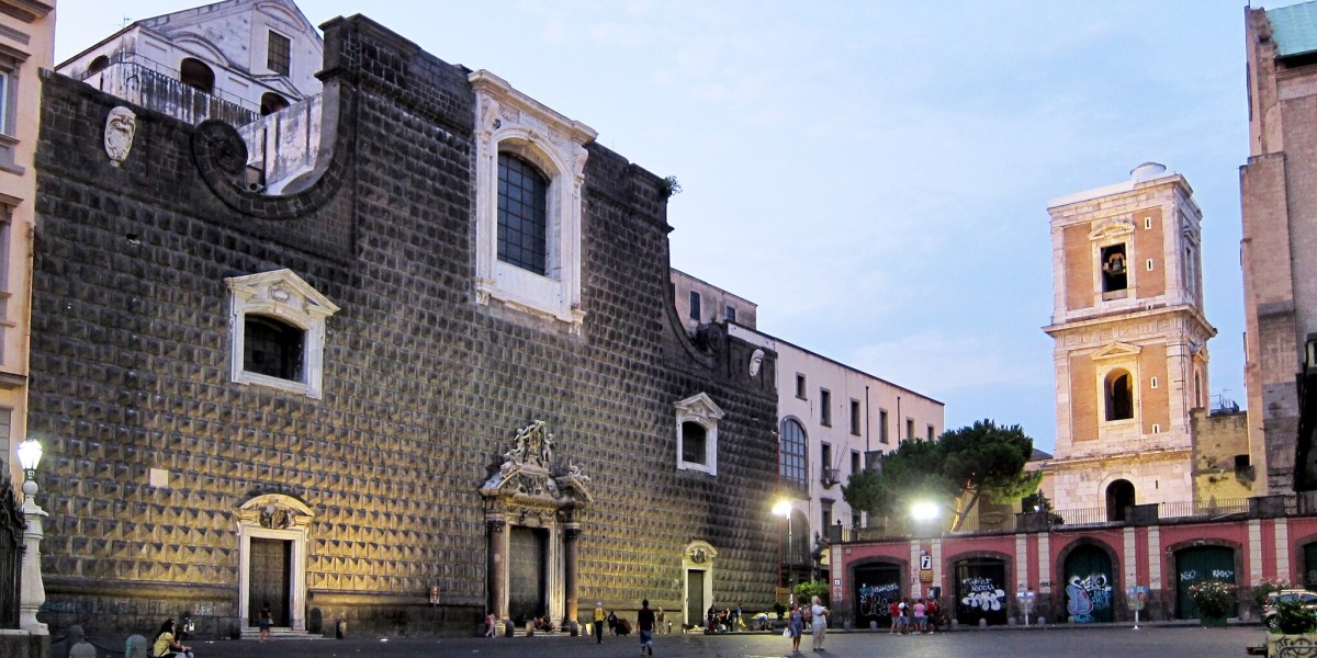 piazze di Napoli