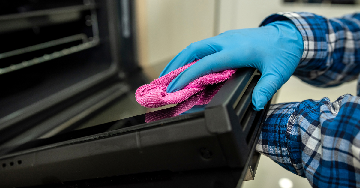 come pulire il doppio vetro del forno senza smontarlo