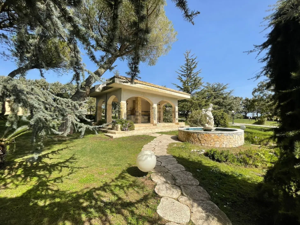 villa in vendita
